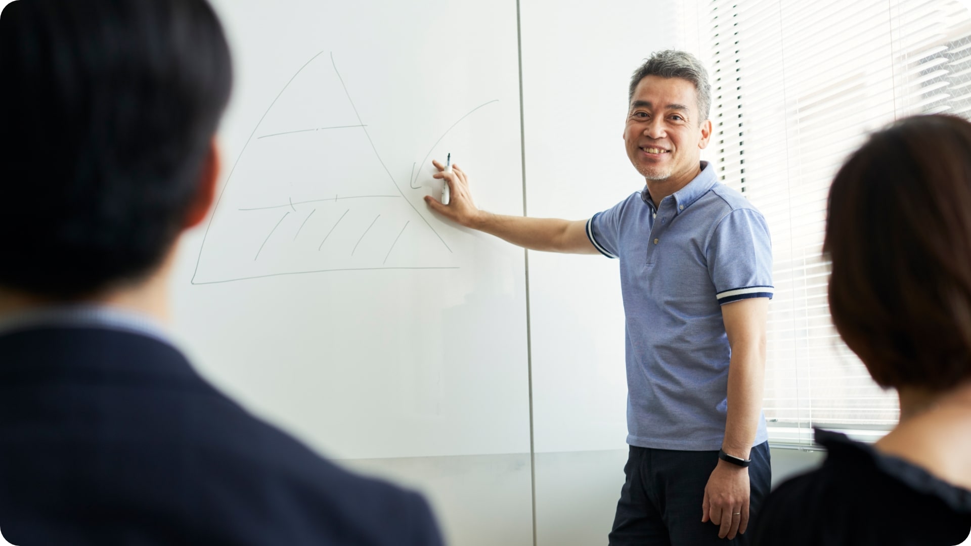 行部 康宏の写真